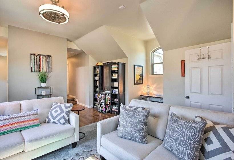 Luxe & Large Flower Mound Home On 1 Acre W/ Pond!