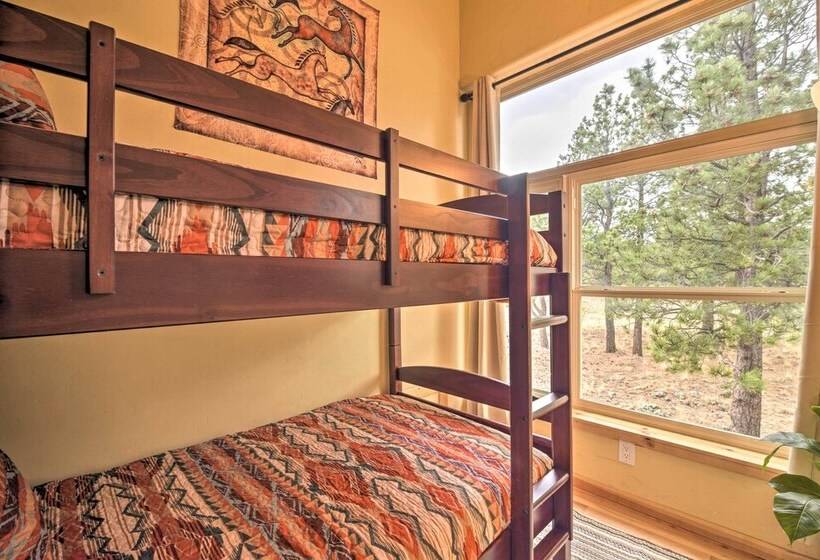 Spacious Mountain Home, 10 Mi To Angel Fire Resort