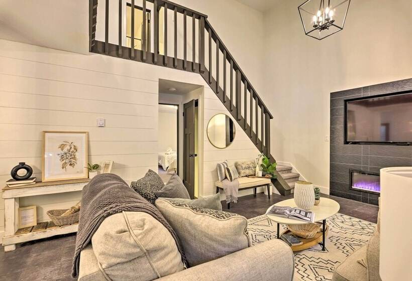 Spacious Tobyhanna Getaway: Echo Lake Access!