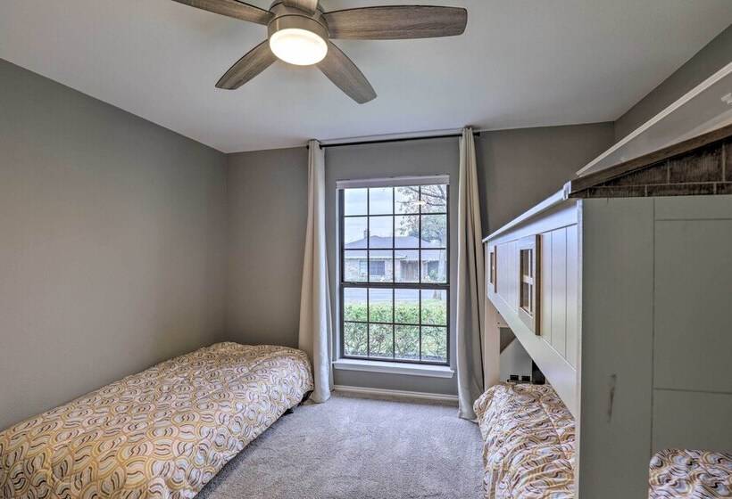 Spacious Waco Home ~ 9 Mi To Magnolia Market