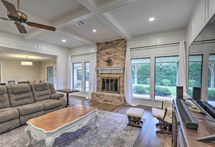 Spacious Waco Home ~ 9 Mi To Magnolia Market