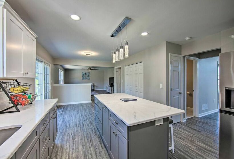 Stunning Lewisberry Gem ~ 6 Mi To Ski Resort!