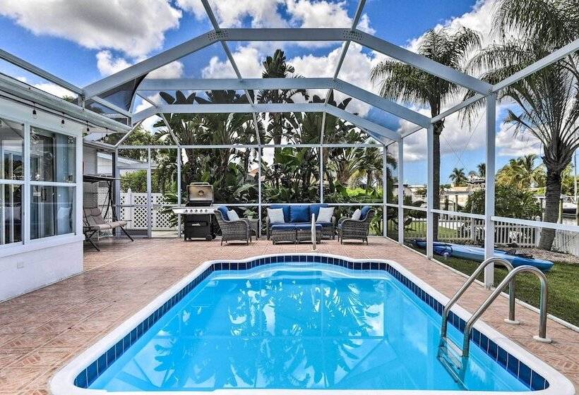 Stunning Palmetto Home W/ Boat Dock & Kayaks!