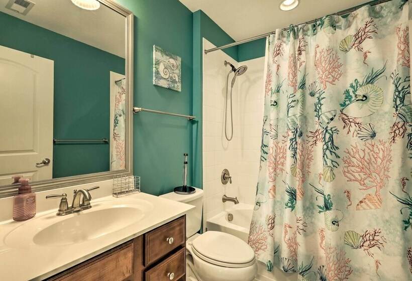 Ocean View Home W/ Screened Porch: 6 Mi To Beach