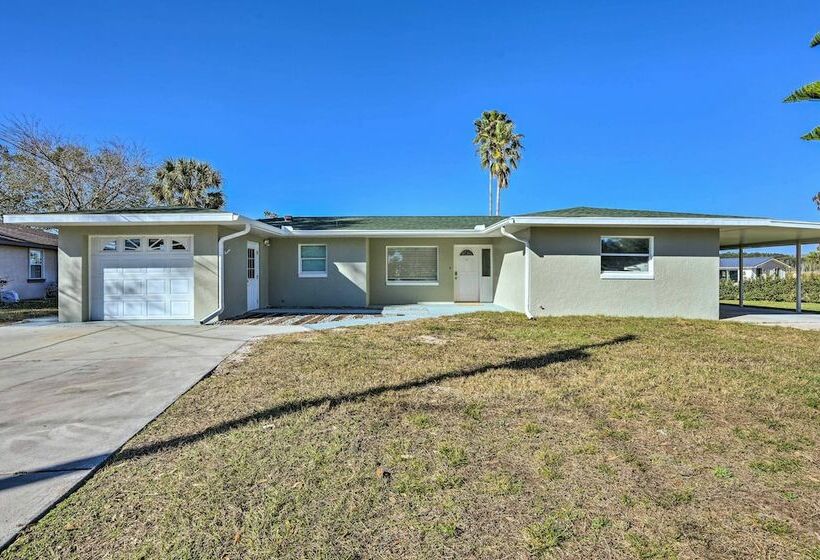 Private Dock + Grill: Sunny Lake Weir Retreat!