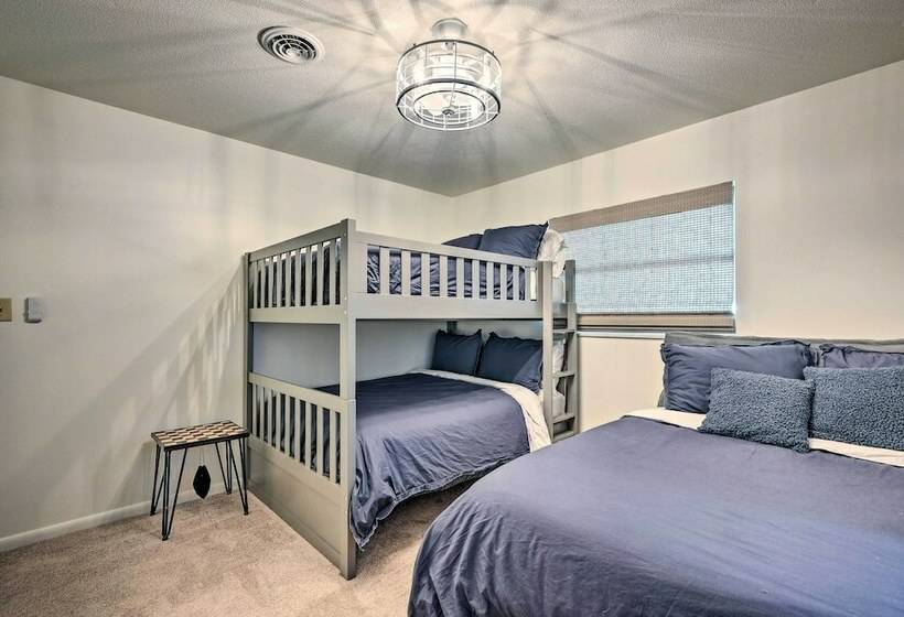 Private Dock + Grill: Sunny Lake Weir Retreat!