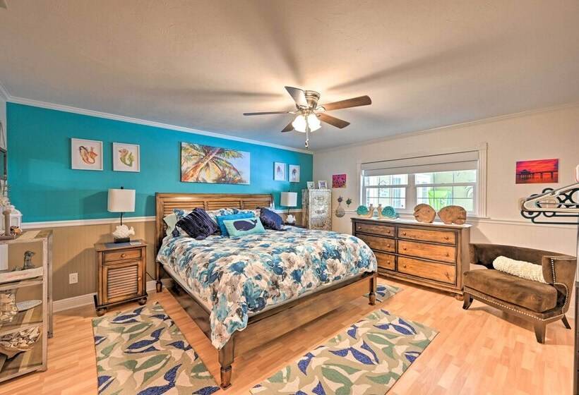 1 Mi To Dtwn: Sun Soaked Cape Coral Getaway!