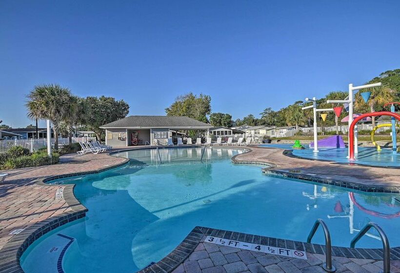 Resort Home ~ 1 Mi To Myrtle Beach Access!