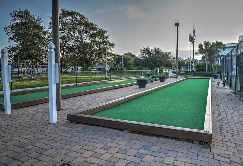 Resort Home ~ 1 Mi To Myrtle Beach Access!