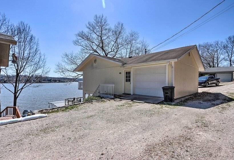 Sunrise Beach Retreat On Lake Of The Ozarks!