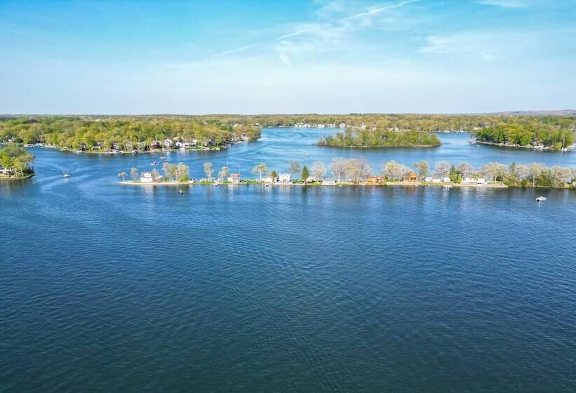 Michigan Island Lake House: Sunrise & Sunset Views