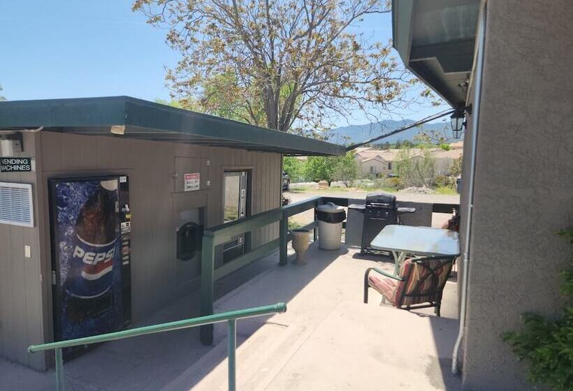 The View Motel