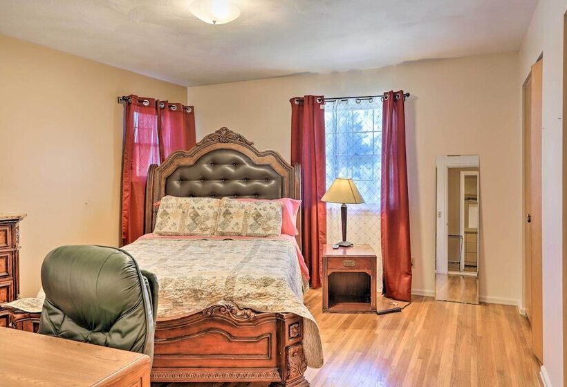 Toledo Home W/ Direct Golf Course Access!