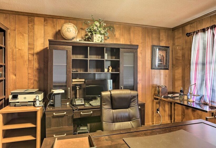 Toledo Home W/ Direct Golf Course Access!