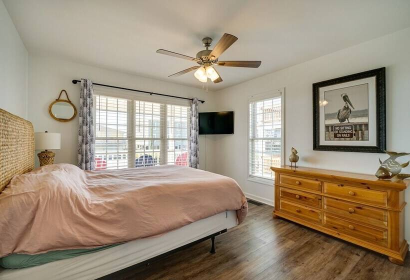 Topsail Beach Vacation Rental: Idyllic Ocean Views