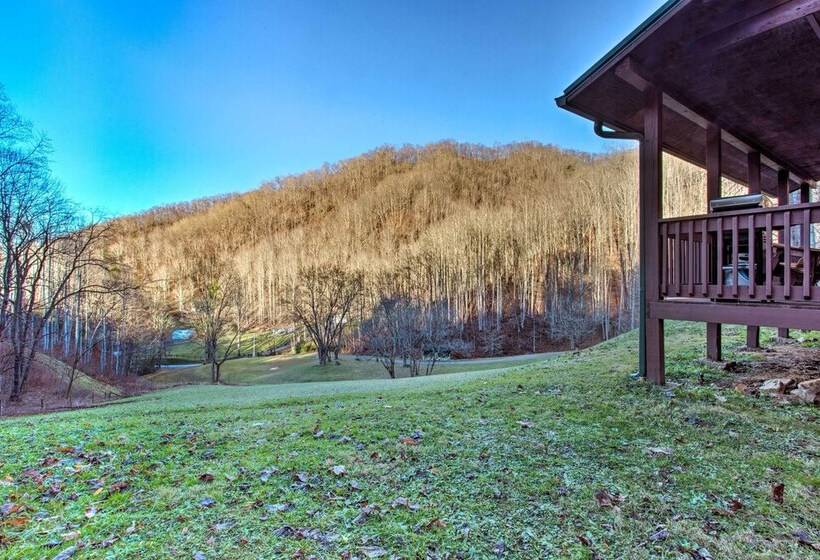 Turkey Creek Cove Clyde Cabin W/ Mtn Views!