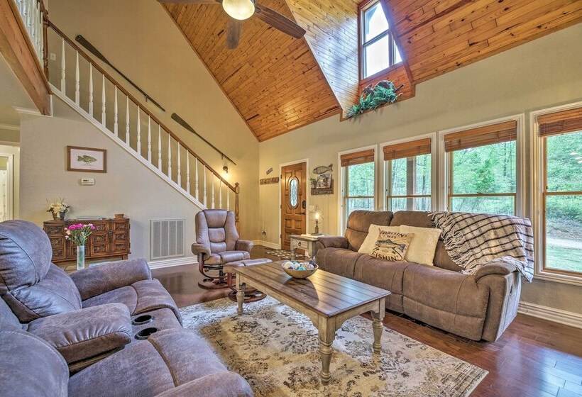 Updated Cabin On White River By Boat Landing!