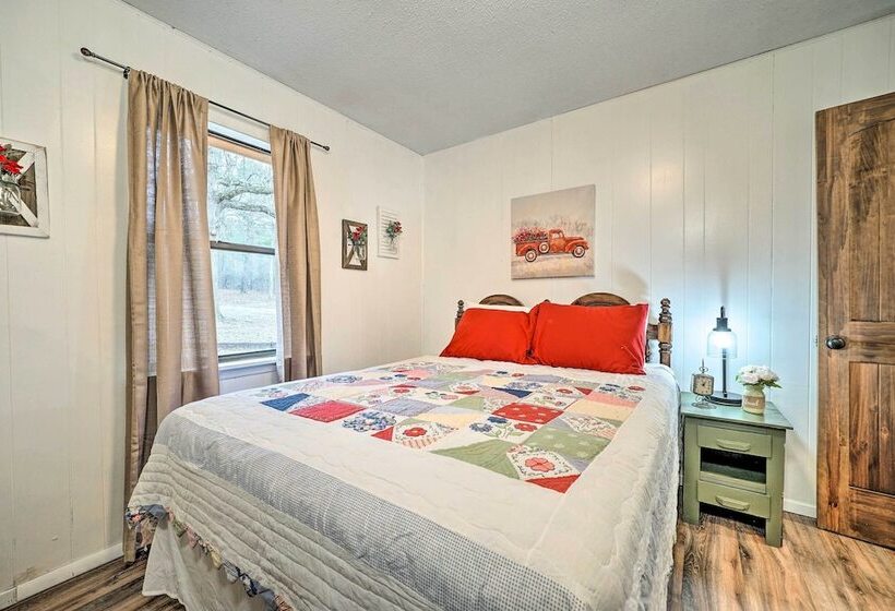 Updated Family Home, 20 Mi To Broken Bow Lake!