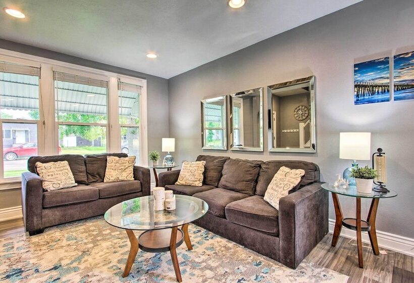 Updated Great Falls Home W/ Fire Pit, Deck & Yard!