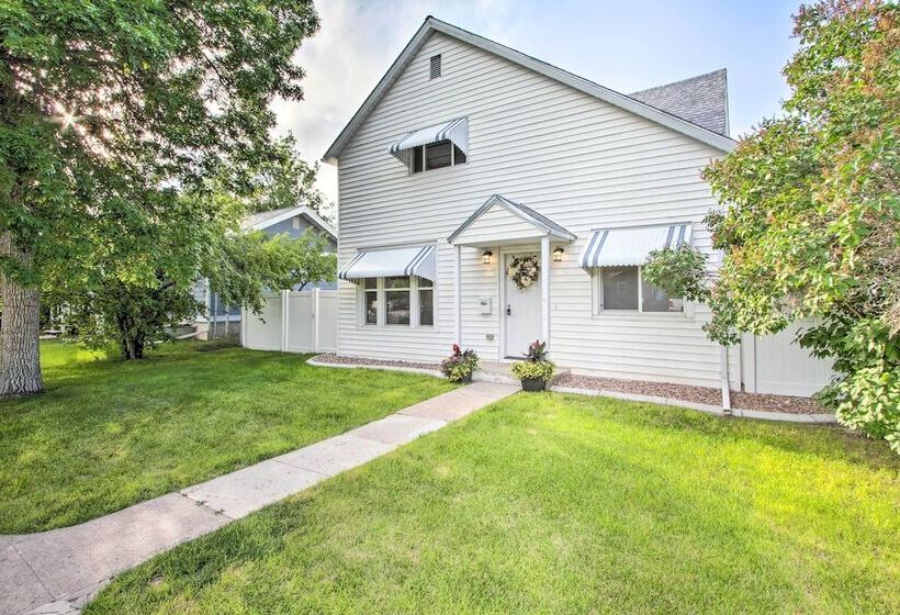 Updated Great Falls Home W/ Fire Pit, Deck & Yard!