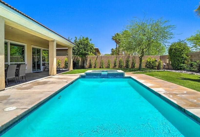 Updated & Modern Palm Desert Hideaway W/ Pool