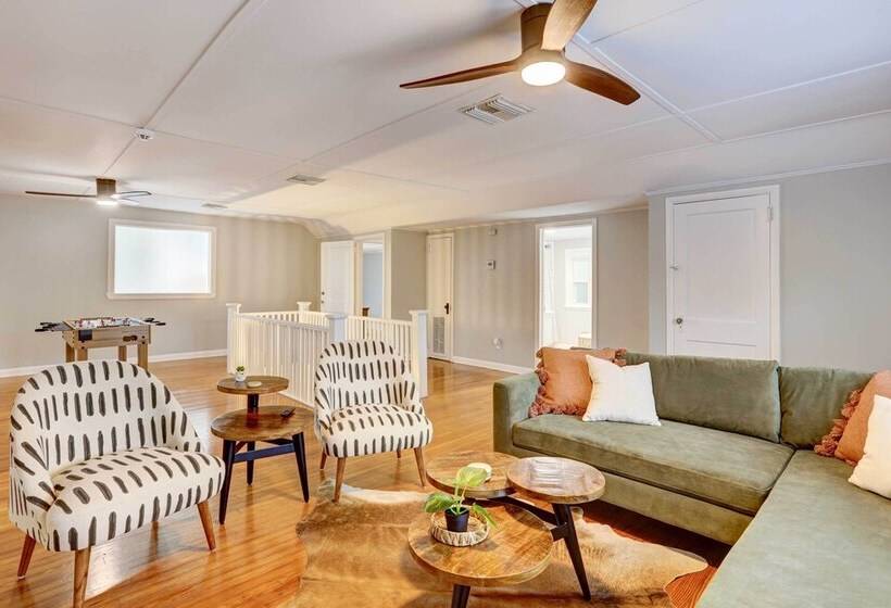 Updated Tallahassee Home ~ 1 Mi To Downtown!