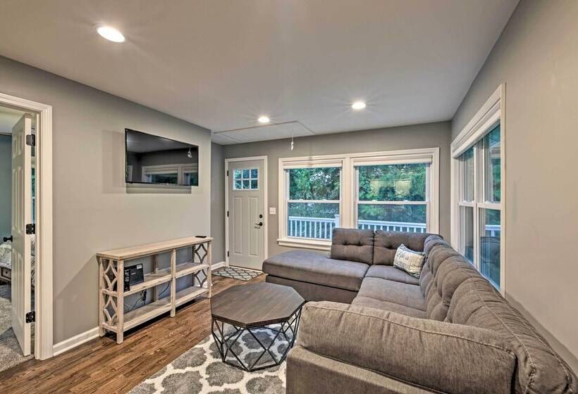 Updated Twin Lakes Cottage, Walk To Lake Mary