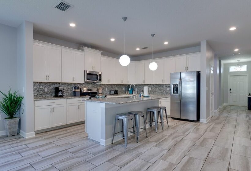 Upscale Davenport Home < 10 Mi To Disney!