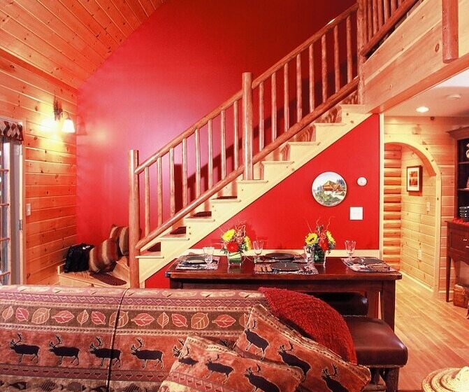 Upscale Fryeburg Cabin: Hot Tub + Billiards Table!