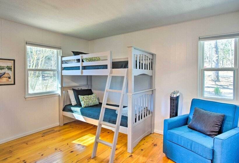 Versatile Home W/ Deck & Grill, 1 Mi To Lake!