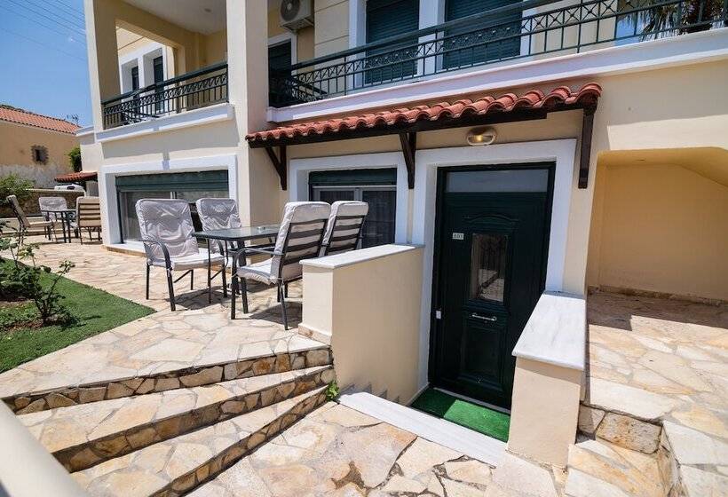 Votsalakia Hotel & Luxury Apartments