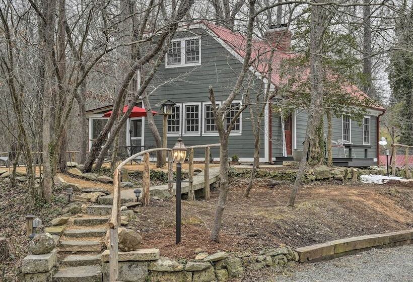 Warm + Peaceful Home W/ Fire Pit On Haw River