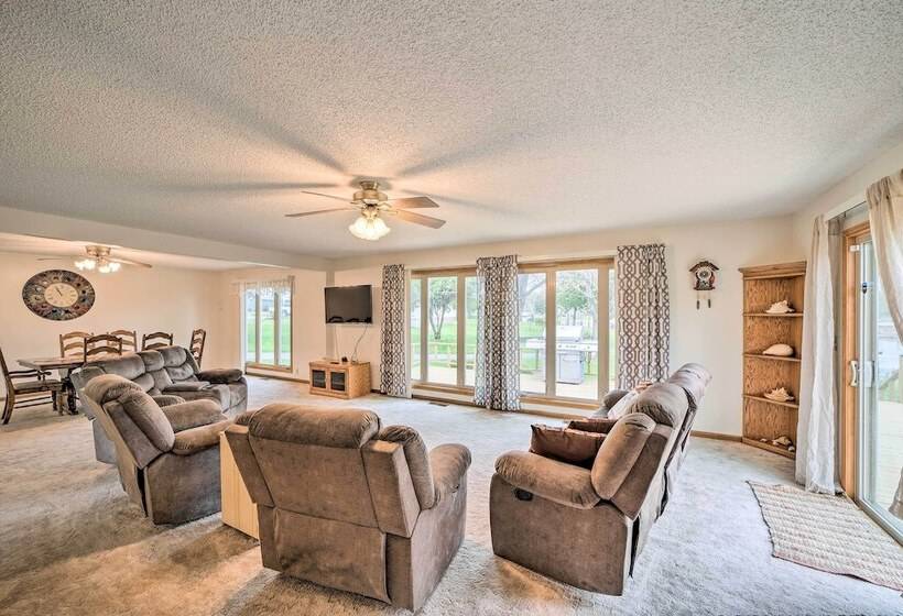 Kayaks & Boat Dock: Waterfront Home In Grove