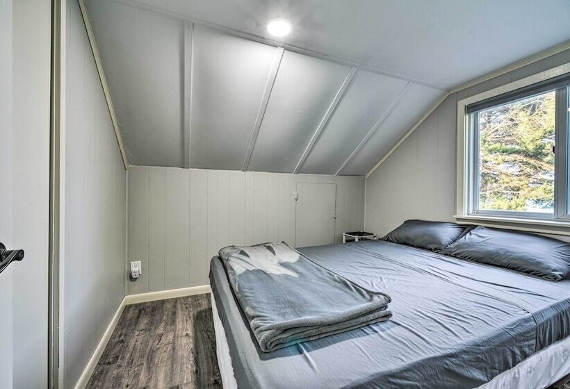 Waterfront Lake Huron Getaway: Private Beach!