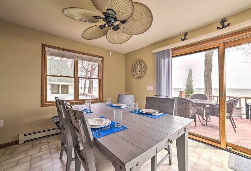 Waterfront Lake Huron Home   Private Beach!
