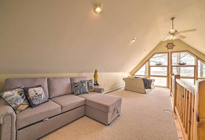 Waterfront Lake Huron Home   Private Beach!