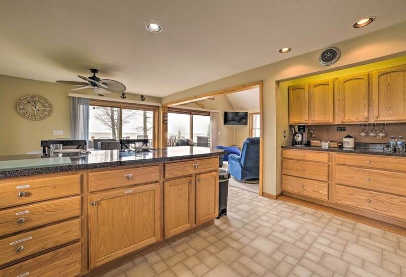 Waterfront Lake Huron Home   Private Beach!