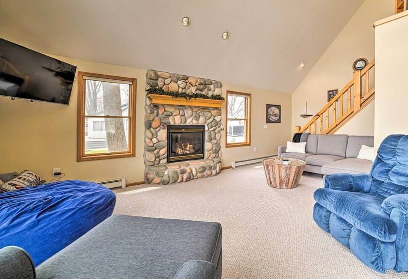 Waterfront Lake Huron Home   Private Beach!