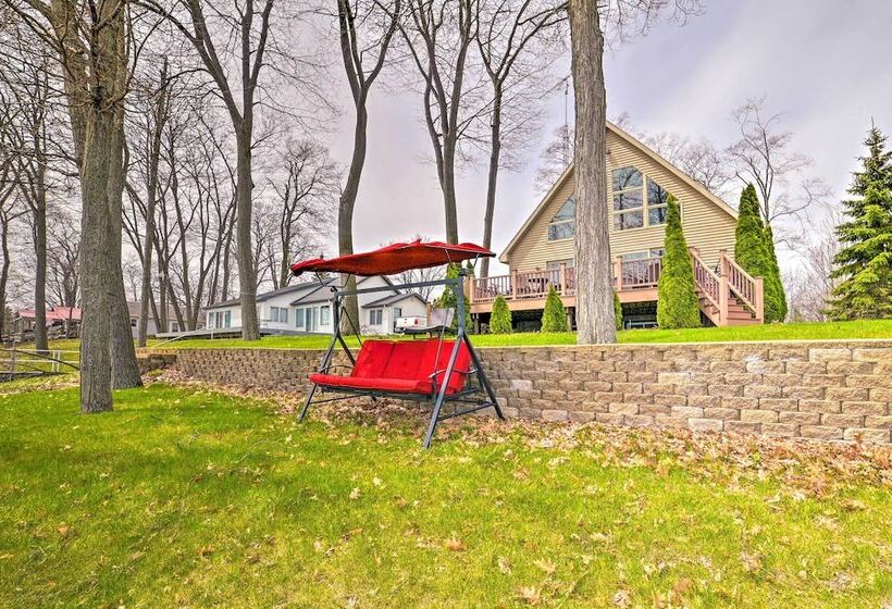 Waterfront Lake Huron Home   Private Beach!