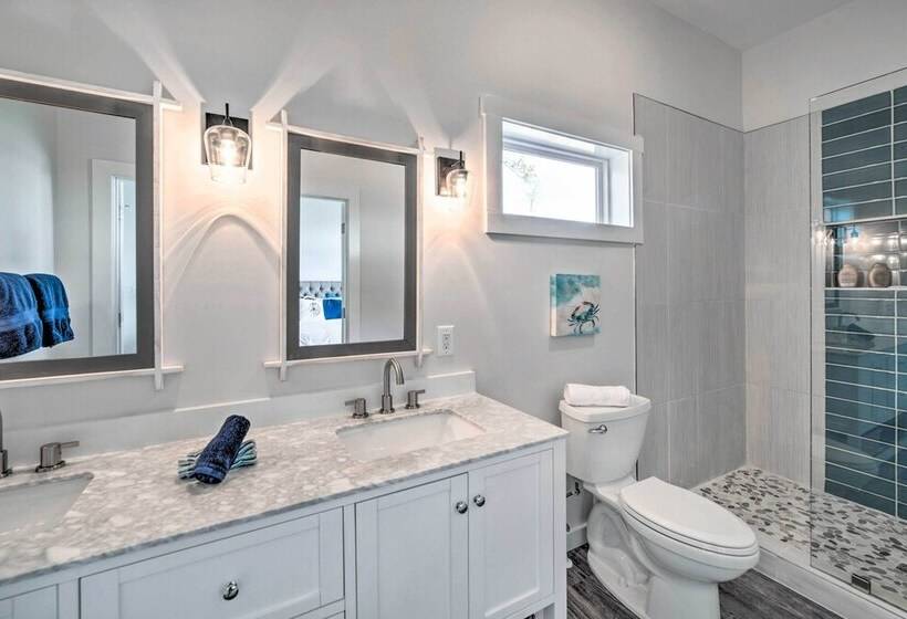 Waterfront Scotland Beach Retreat W/ Private Beach