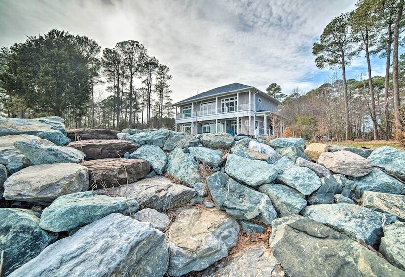 Waterfront Scotland Beach Retreat W/ Private Beach