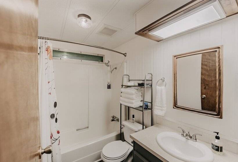 42mf   Wifi   Hot Tub   Bbq