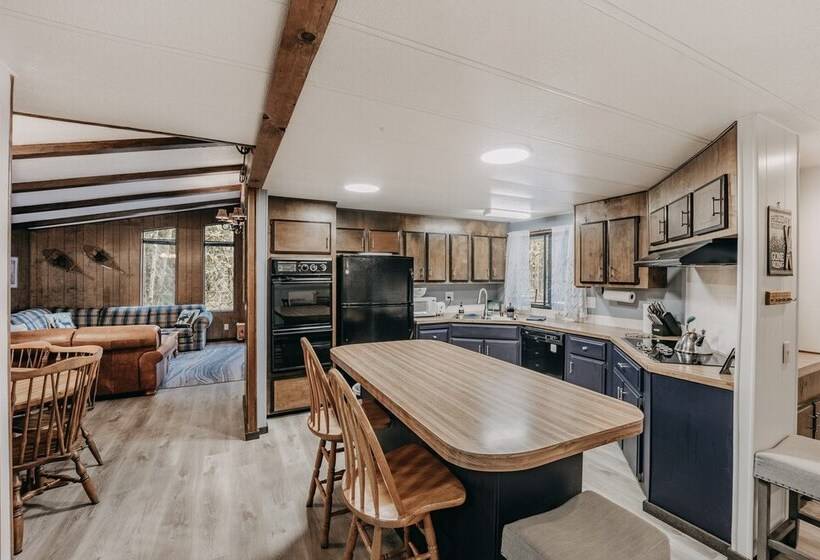 42mf   Wifi   Hot Tub   Bbq