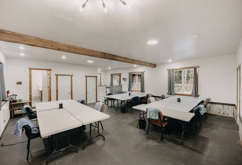 42mf   Wifi   Hot Tub   Bbq