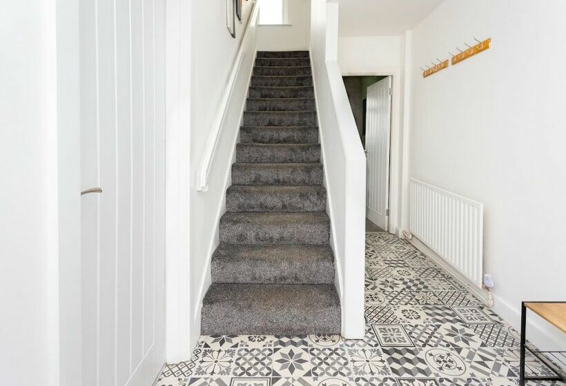 4bd Portrush Home For The Whole Family