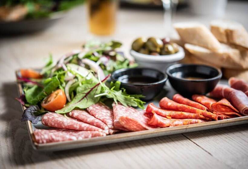 צימר Kings Arms Otterton