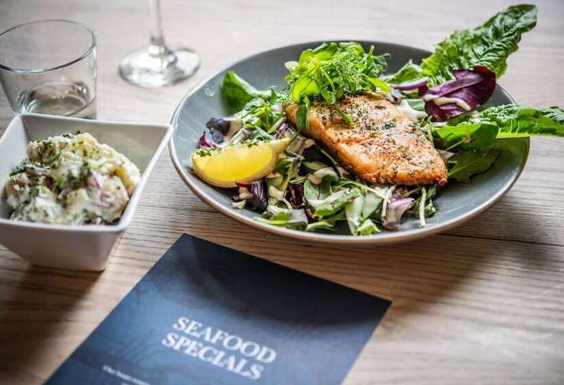 צימר Kings Arms Otterton