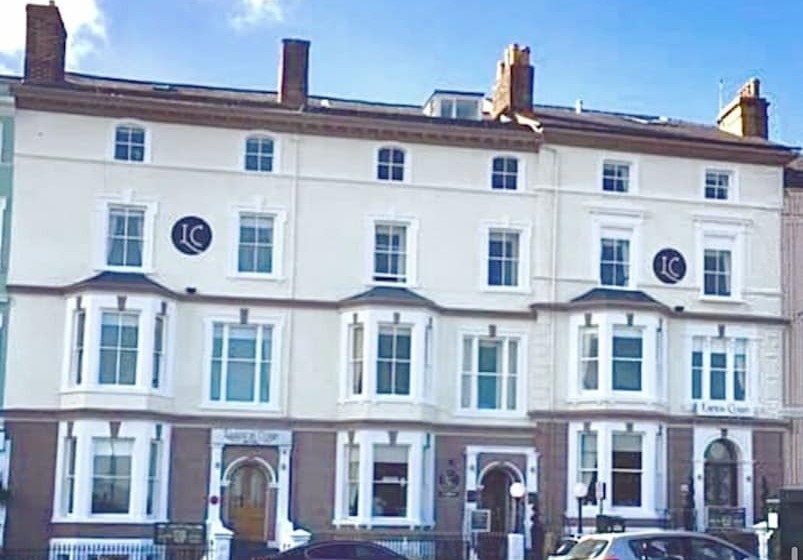 ベッドアンドブレックファースト Lawton & Lauriston Court