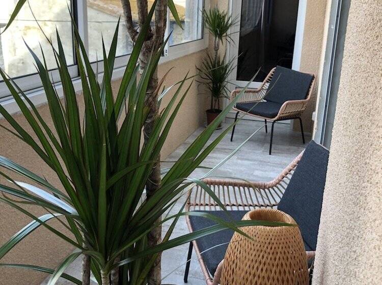 مبيت وإفطار Maison De Midi