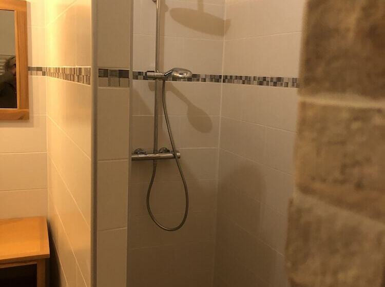 مبيت وإفطار Maison De Midi